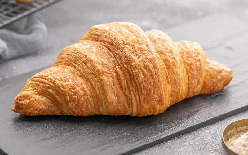 Croissant: Tinh hoa nước Pháp trong từng lớp vỏ giòn tan 16
