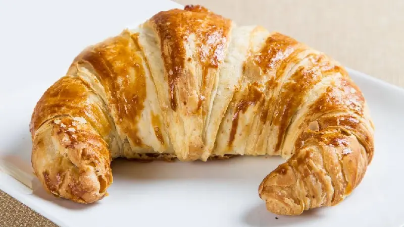 Croissant: Tinh hoa nước Pháp trong từng lớp vỏ giòn tan 4