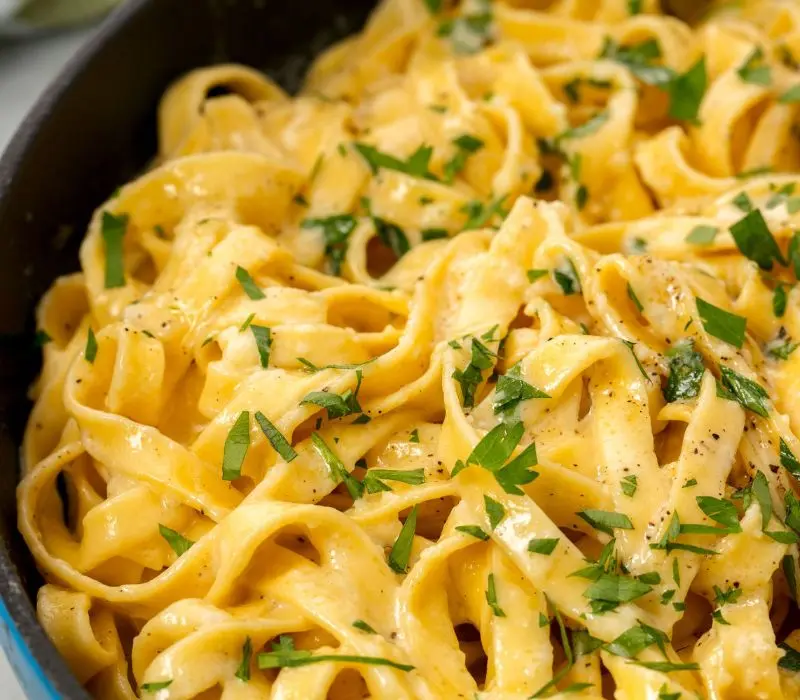 Fettuccine, kh&aacute;m ph&aacute; hương vị tinh tế của m&oacute;n m&igrave; &Yacute; nổi tiếng 6