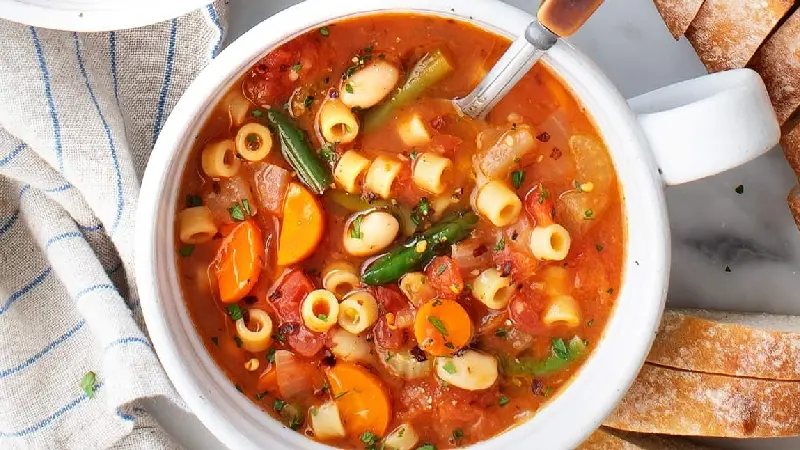 Minestrone l&agrave; g&igrave;? Kh&aacute;m ph&aacute; m&oacute;n s&uacute;p rau củ nổi tiếng ở nước &Yacute; 3