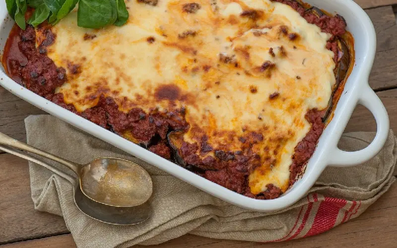 Moussaka: M&oacute;n c&agrave; t&iacute;m nướng kiểu Hy Lạp khiến bạn kh&oacute; cưỡng 8