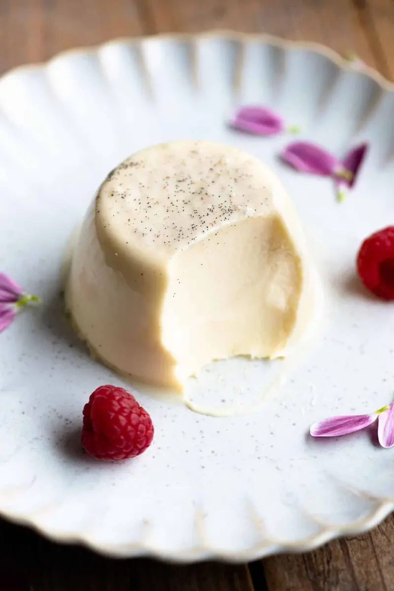 Panna Cotta l&agrave; g&igrave;? C&ocirc;ng thức l&agrave;m chuẩn vị kiểu &Yacute; 3