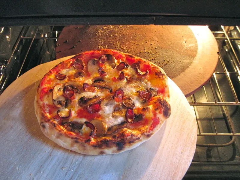 Pizza Napoletana, m&oacute;n ăn biểu tượng của ẩm thực &Yacute; 7