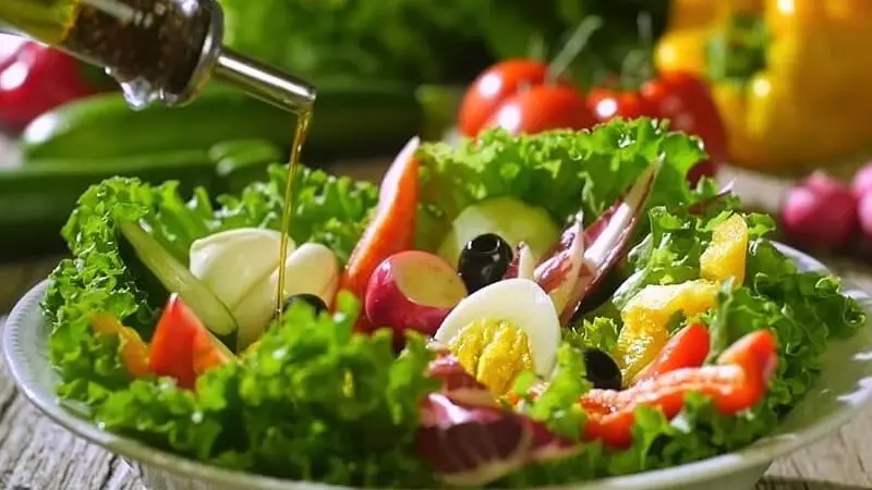 Salad Nicoise: M&oacute;n ăn thanh m&aacute;t từ th&agrave;nh phố Nice nước Ph&aacute;p 7