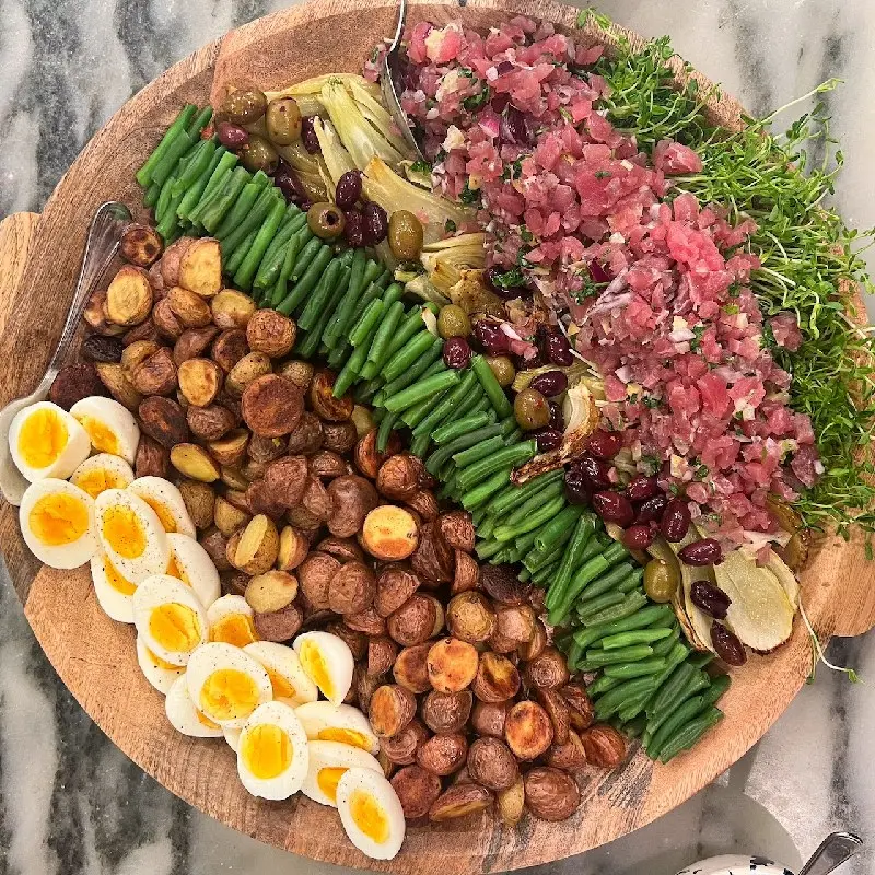 Salad Nicoise: M&oacute;n ăn thanh m&aacute;t từ th&agrave;nh phố Nice nước Ph&aacute;p 4