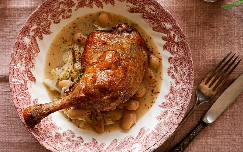 V&igrave; sao Duck Confit l&agrave; m&oacute;n ăn phải thử khi đến Ph&aacute;p? 5