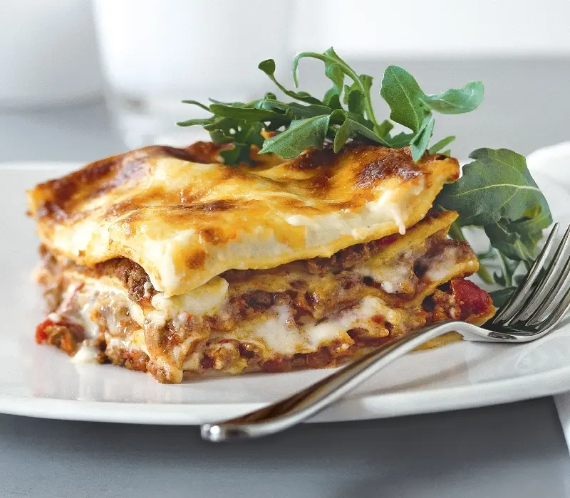 Moussaka: Món cà tím nướng kiểu Hy Lạp khiến bạn khó cưỡng