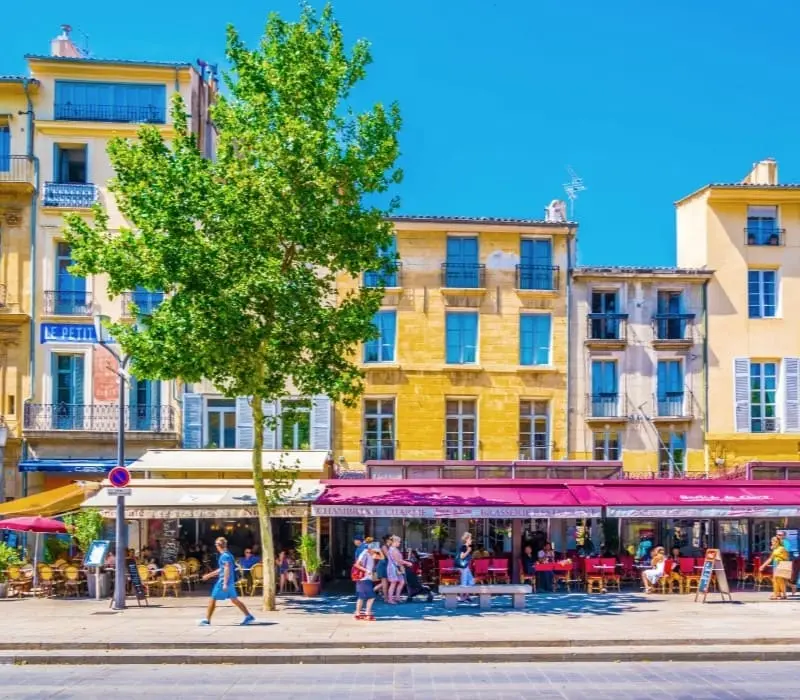 Aix en Provence, thành phố cổ điển nơi miền Nam nước Pháp
