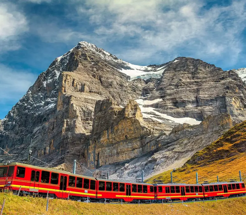 Chinh phục Jungfrau, nóc nhà hùng vĩ của châu Âu
