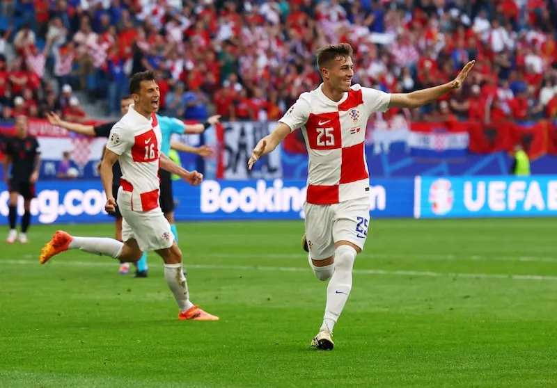 10 s&acirc;n vận động tổ chức Euro 2024 l&agrave;m n&ecirc;n m&ugrave;a h&egrave; rực lửa 19