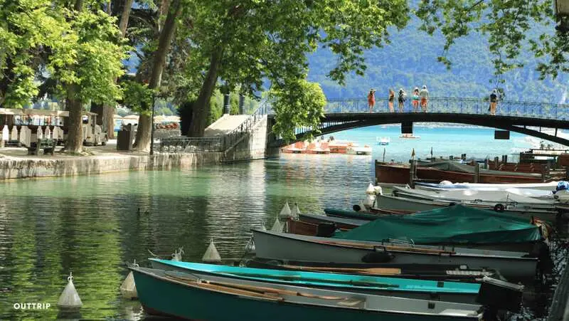 Annecy, Ph&aacute;p: Vi&ecirc;n ngọc xanh tươi của v&ugrave;ng Savoie 7