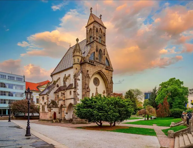 Cẩm nang du lịch Slovakia mảnh đất của thi&ecirc;n nhi&ecirc;n v&agrave; l&acirc;u đ&agrave;i cổ t&iacute;ch 8