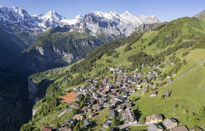 Check in l&agrave;ng Lauterbrunnen Thụy Sĩ thơ mộng, đẹp đắm say 7