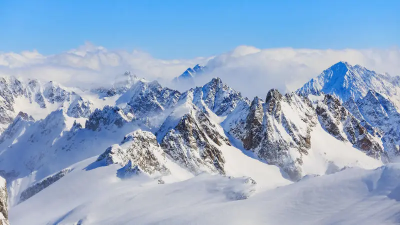 Chinh phục d&atilde;y n&uacute;i Alps được mệnh danh n&oacute;c nh&agrave; của ch&acirc;u &Acirc;u 2
