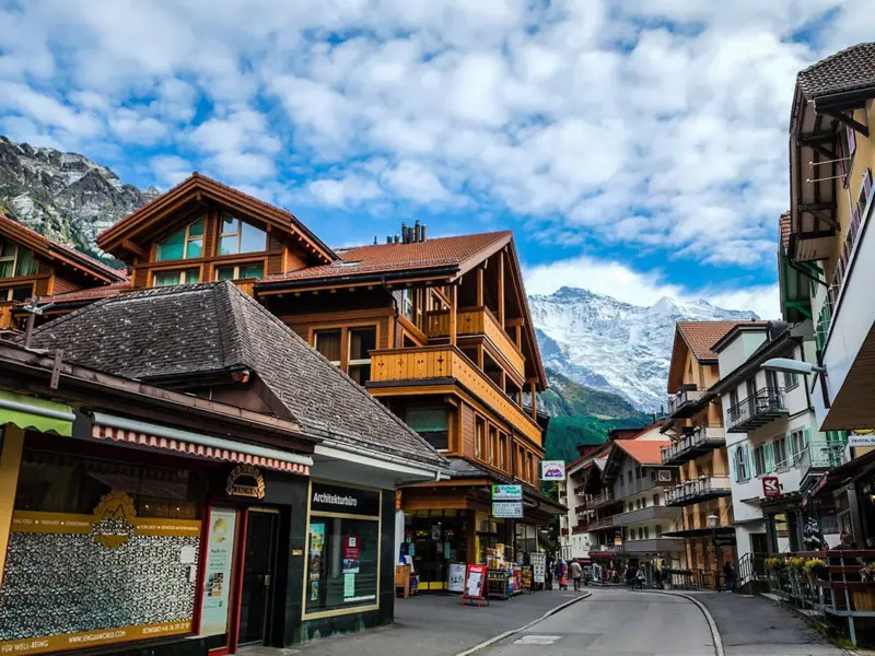 Chinh phục Jungfrau, n&oacute;c nh&agrave; h&ugrave;ng vĩ của ch&acirc;u &Acirc;u 11