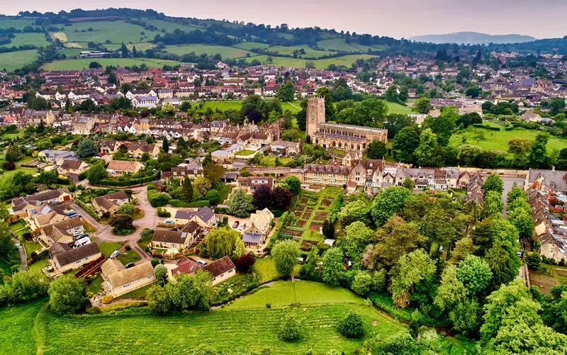C&oacute; một Cotswolds thanh b&igrave;nh giữa l&ograve;ng Anh Quốc 2