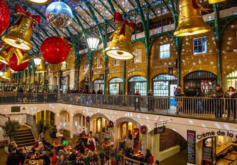 Covent Garden: &lsquo;Khu vườn&rsquo; mua sắm v&agrave; giải tr&iacute; sầm uất London 3