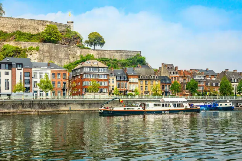 Dạo bước ở th&agrave;nh phố Namur: Vi&ecirc;n ngọc v&ugrave;ng Wallonia nước Bỉ 12