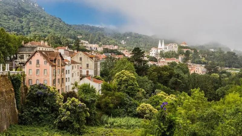 Đi t&igrave;m thị trấn kiến tr&uacute;c Sintra nơi bờ biển Bồ Đ&agrave;o Nha 3