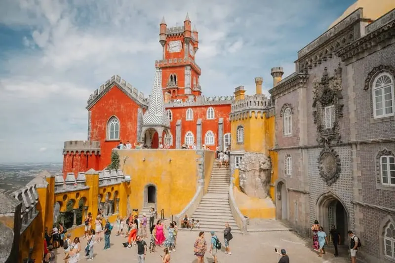 Đi t&igrave;m thị trấn kiến tr&uacute;c Sintra nơi bờ biển Bồ Đ&agrave;o Nha 4