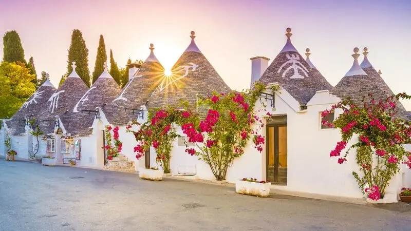 Du lịch Alberobello nước Ý, nơi có những tòa nhà trullo tuyệt đẹp 3