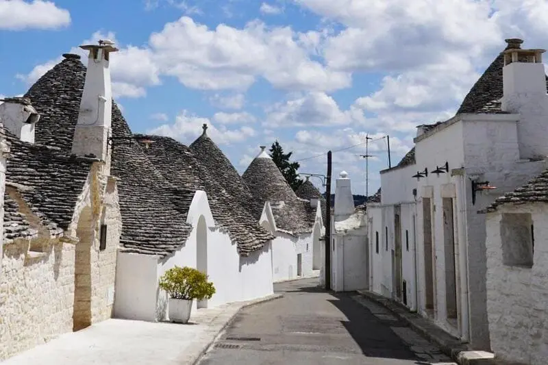 Du lịch Alberobello nước Ý, nơi có những tòa nhà trullo tuyệt đẹp 5