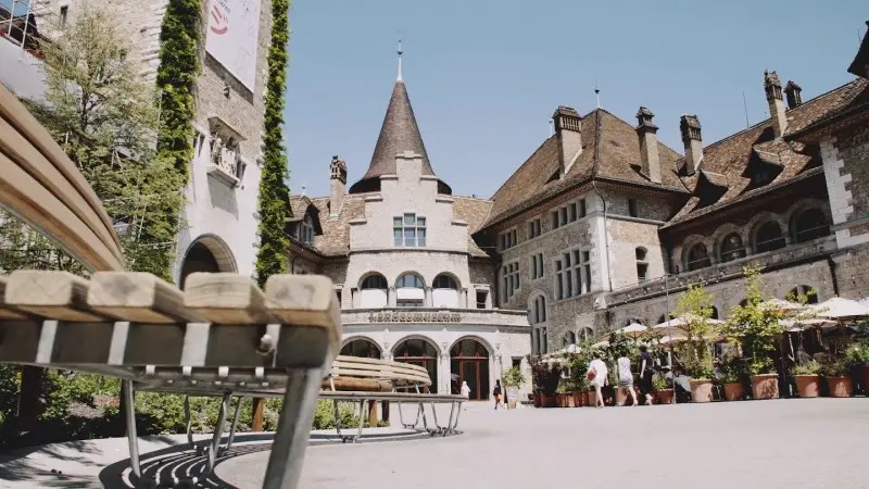 Du lịch Altstadt: H&agrave;nh tr&igrave;nh về phố cổ xinh đẹp giữa l&ograve;ng Thụy Sĩ 7
