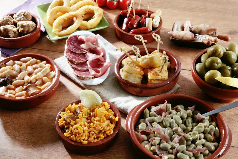 Du lịch Andalucia, kh&aacute;m ph&aacute; v&ugrave;ng đất lịch sử rực rỡ của T&acirc;y Ban Nha 12