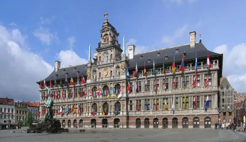 Du lịch Antwerp, vi&ecirc;n kim cương lấp l&aacute;nh giữa l&ograve;ng nước Bỉ 8