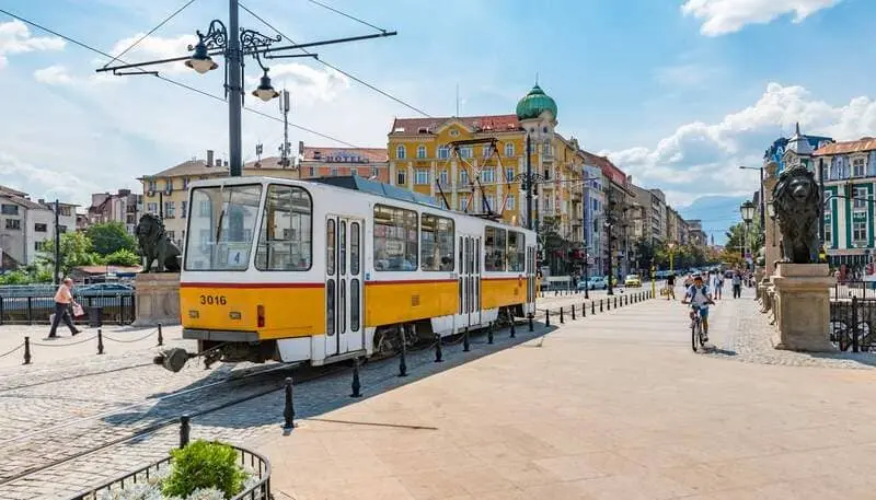 Du lịch Bulgaria, tìm về bức tranh một thoáng hồng hoa 7