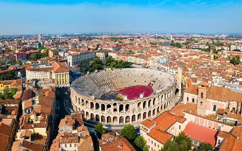 Du lịch đến Verona: Th&agrave;nh phố l&atilde;ng mạn v&agrave; cổ k&iacute;nh của nước &Yacute; 8