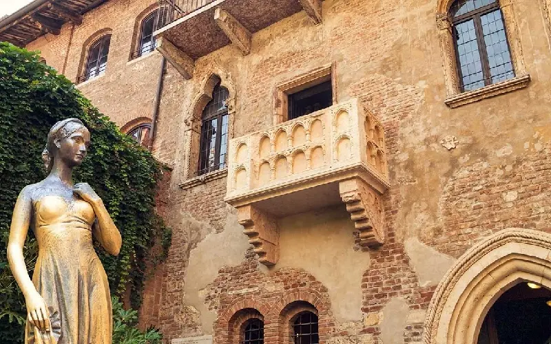 Du lịch đến Verona: Th&agrave;nh phố l&atilde;ng mạn v&agrave; cổ k&iacute;nh của nước &Yacute; 4