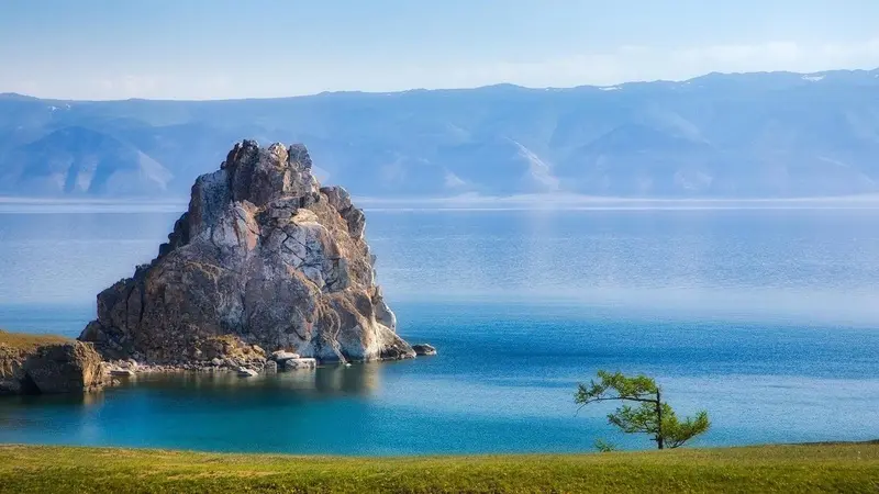 Du lịch hồ Baikal, kh&aacute;m ph&aacute; vi&ecirc;n ngọc xanh của Siberia 5