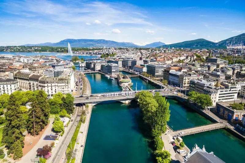 Du lịch th&agrave;nh phố Geneva biểu tượng của H&ograve;a b&igrave;nh v&agrave; Hưng thịnh 2
