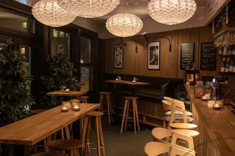 Du lịch Tromso: H&agrave;nh tr&igrave;nh kh&aacute;m ph&aacute; thủ phủ Bắc Cực của Na Uy 14