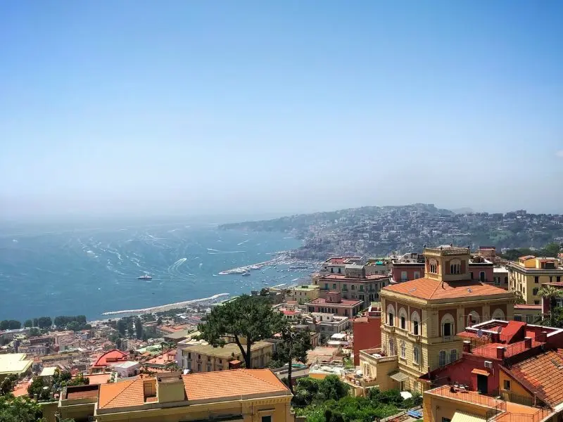 H&agrave;nh tr&igrave;nh kh&aacute;m ph&aacute; th&agrave;nh phố cảng Naples cổ k&iacute;nh của &Yacute; 5