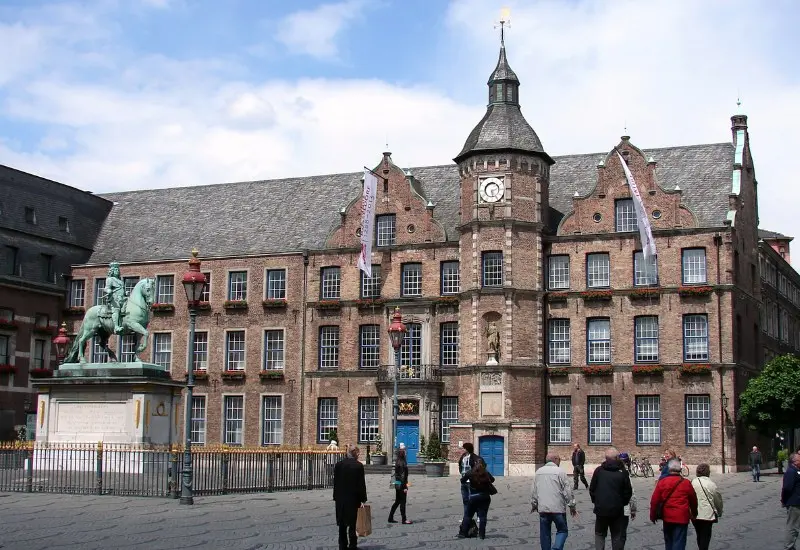 Kh&aacute;m ph&aacute; D&uuml;sseldorf: Một trong c&aacute;c th&agrave;nh phố đ&aacute;ng sống nhất thế giới 7