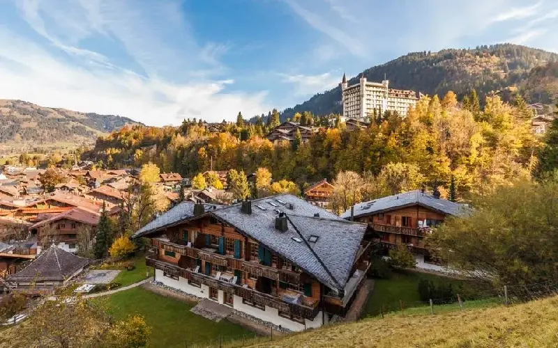Kh&aacute;m ph&aacute; Gstaad: Nơi nghỉ dưỡng xa hoa v&agrave; biệt lập ở Thụy Sĩ 3