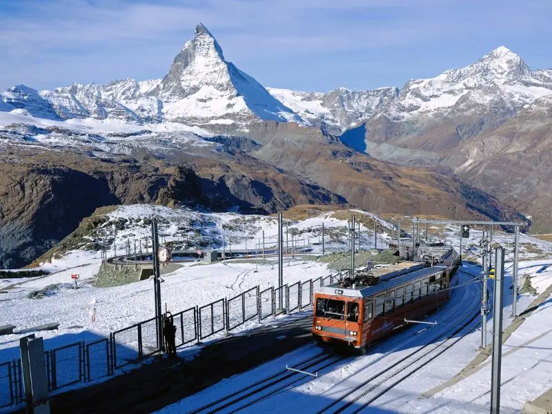 Kh&aacute;m ph&aacute; ng&ocirc;i l&agrave;ng Zermatt cổ k&iacute;nh dưới ch&acirc;n n&uacute;i Matterhorn 7