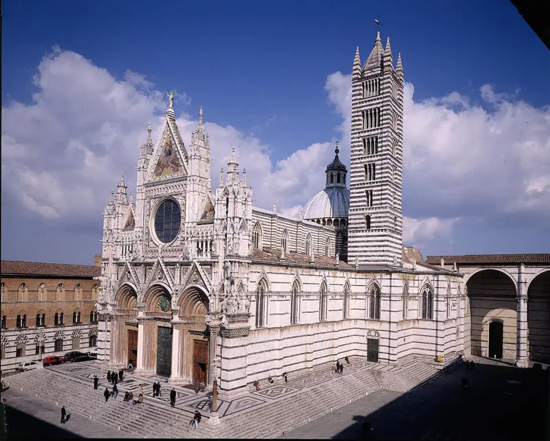 Kh&aacute;m ph&aacute; Siena, vi&ecirc;n ngọc qu&yacute; của Tuscany, &Yacute; 6