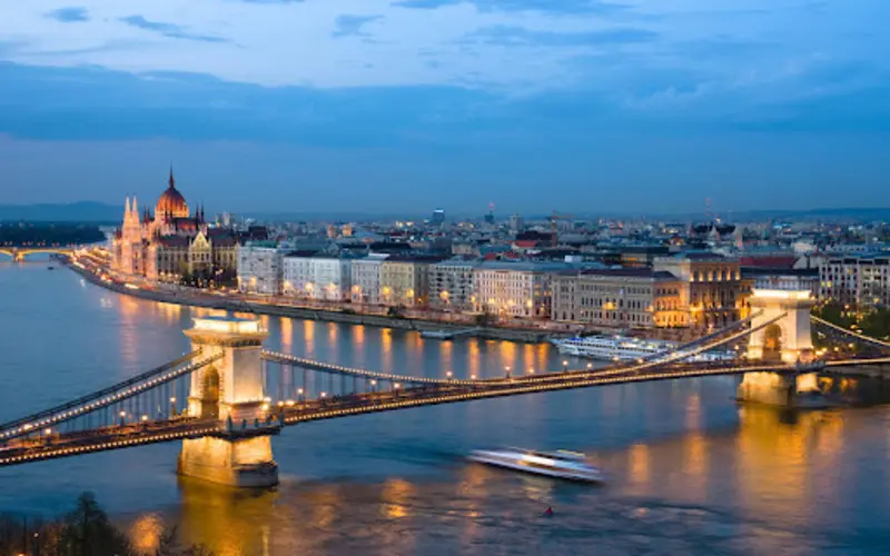 Kh&aacute;m ph&aacute; s&ocirc;ng Danube đoạn chảy qua Hungary th&uacute; vị v&agrave; độc đ&aacute;o 2