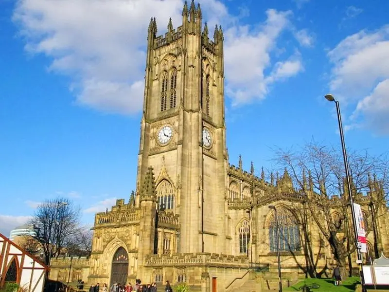 Kh&aacute;m ph&aacute; th&agrave;nh phố Manchester với những địa điểm du lịch nổi tiếng 10