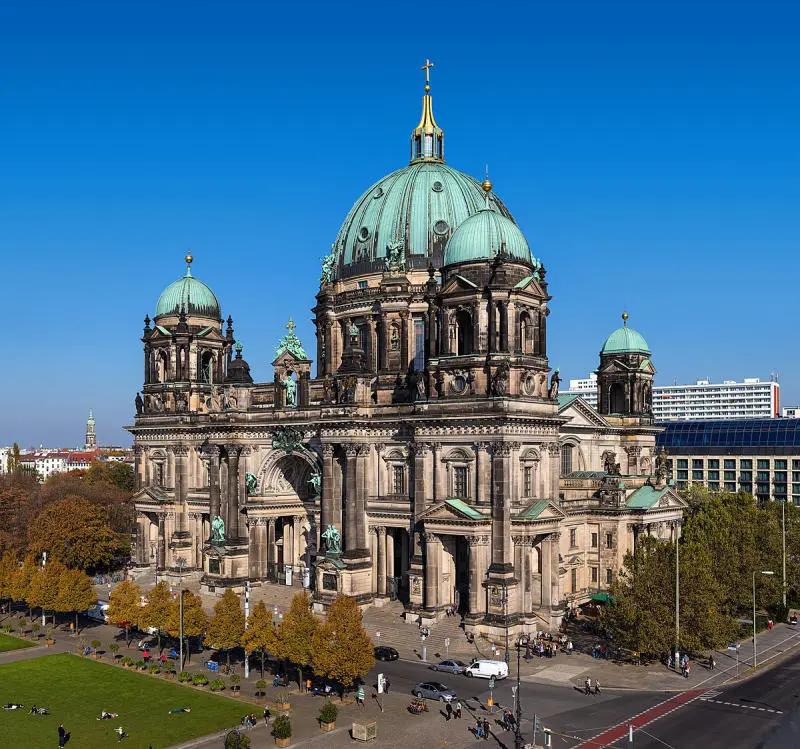 Kh&aacute;m ph&aacute; thủ đ&ocirc; Berlin sầm uất bậc nhất nước Đức 8