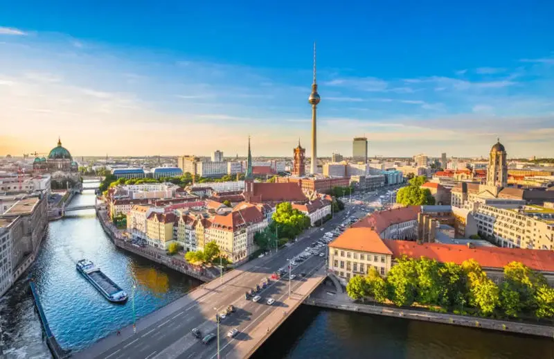 Kh&aacute;m ph&aacute; thủ đ&ocirc; Berlin sầm uất bậc nhất nước Đức 12