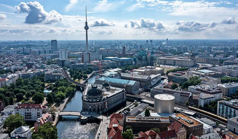 Kh&aacute;m ph&aacute; thủ đ&ocirc; Berlin sầm uất bậc nhất nước Đức 3