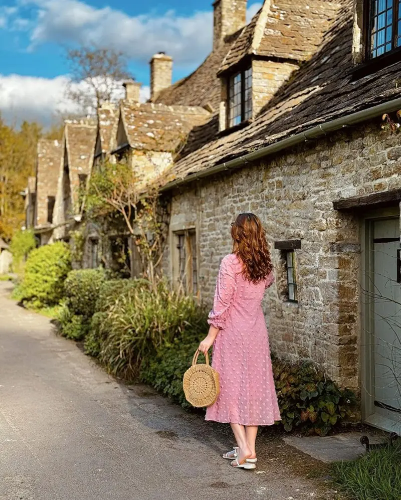 Lạc lối tại l&agrave;ng Bibury thơ mộng giữa v&ugrave;ng Cotswolds nước Anh 7