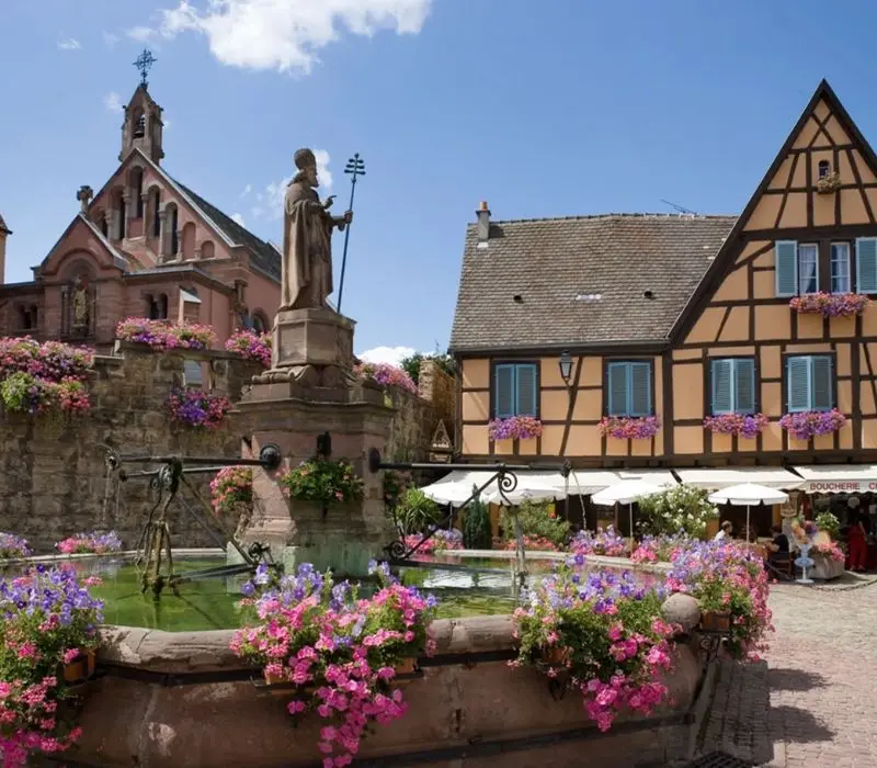 L&agrave;ng Eguisheim đẹp nhất nước Ph&aacute;p tr&ecirc;n tuyến đường rượu vang Alsace 7