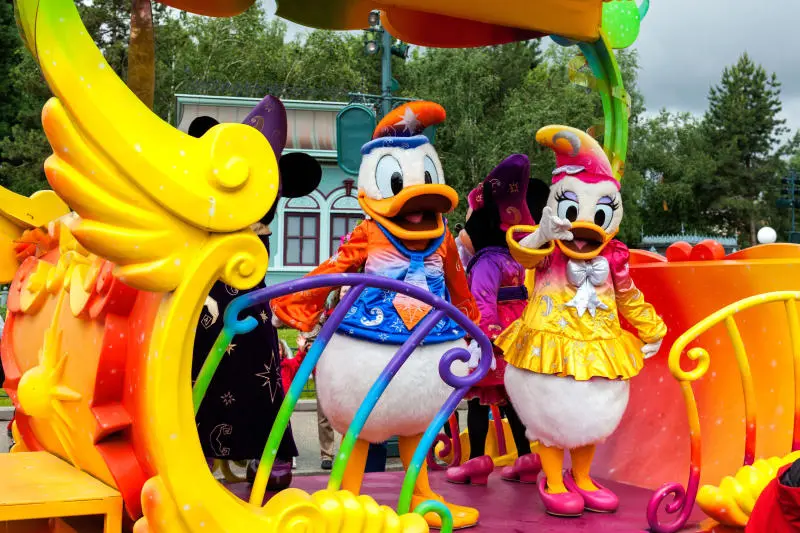 Một ng&agrave;y trải nghiệm tại Disneyland Paris c&oacute; g&igrave; th&uacute; vị 4