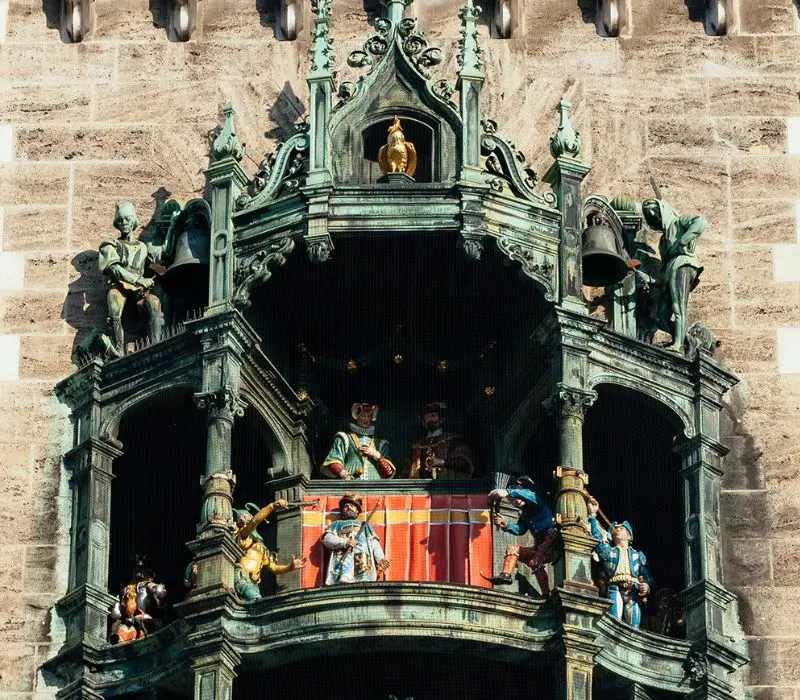Quảng trường Marienplatz: Trái tim sôi động và giàu lịch sử tại Munich 6