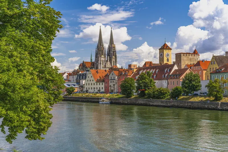 Regensburg di sản đặc biệt của v&ugrave;ng Bavaria nước Đức 3